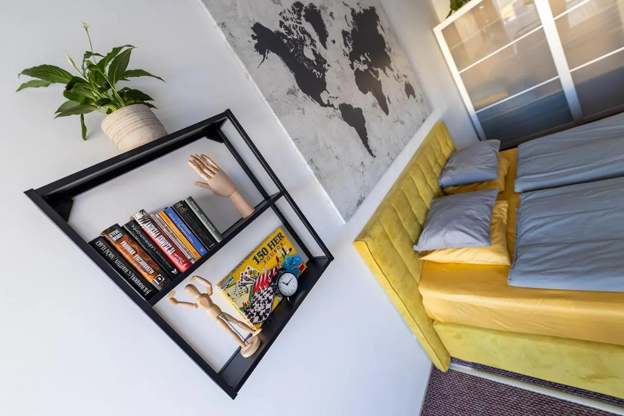 Apartmany Plzenska 465 Free Parking & Ps3 Praag Tsjechië