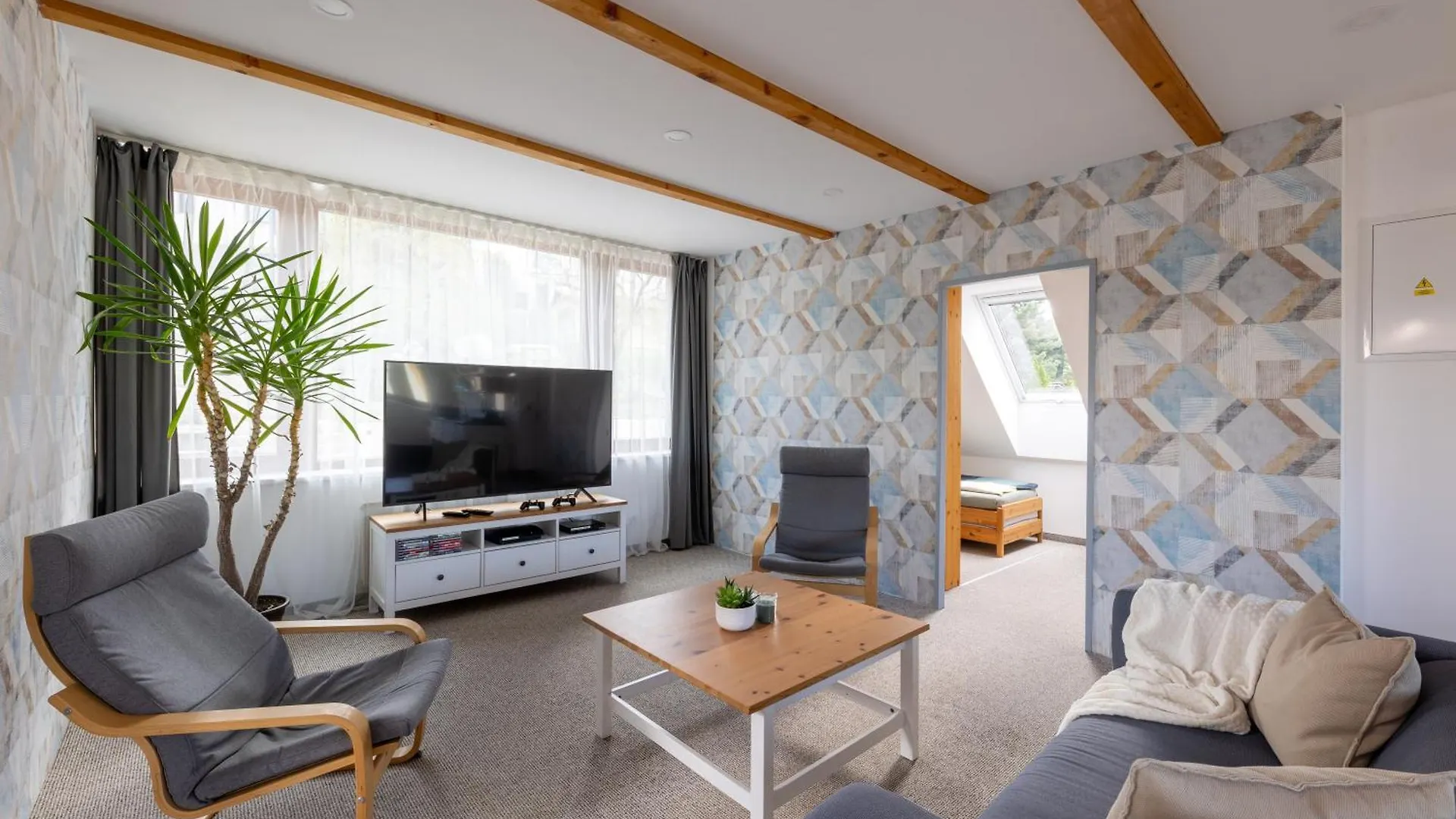 Vousata Dama - Ps3 - Parking Free Apartment