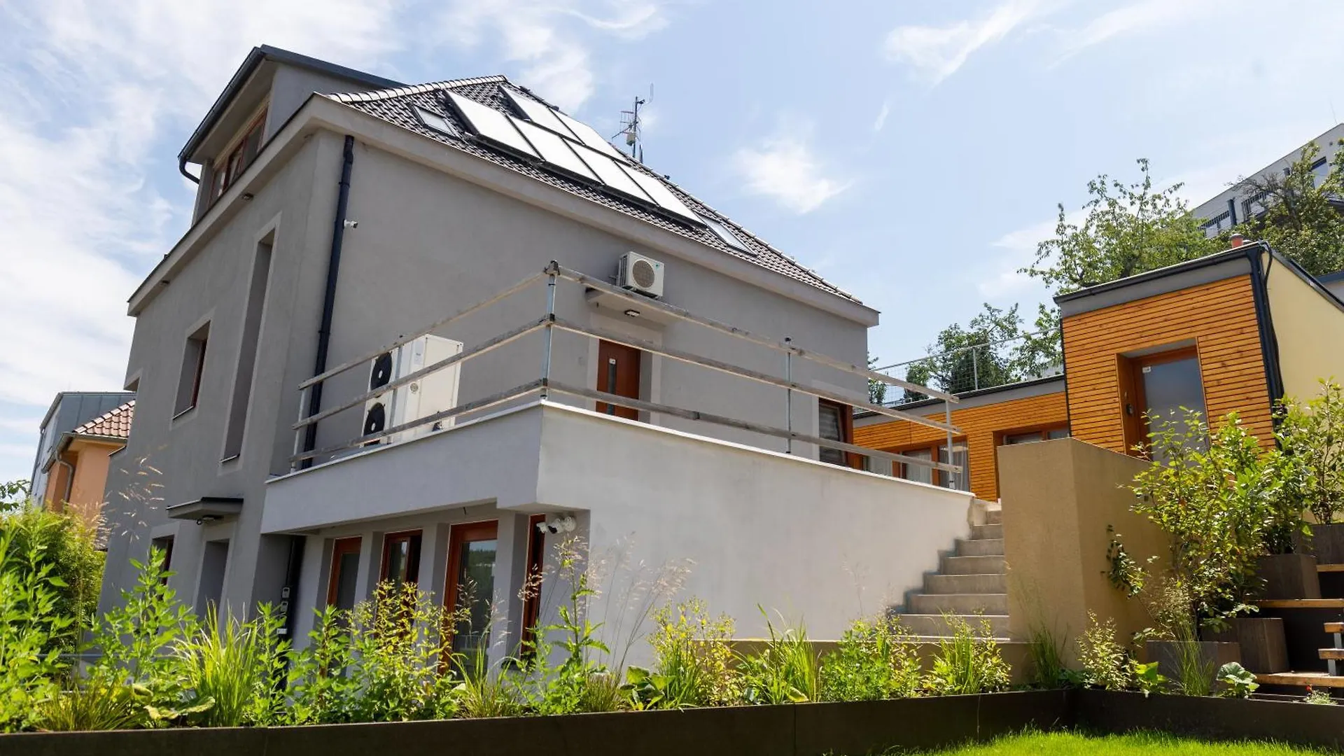 Apartmany Plzenska 465 Free Parking & Ps3 Praag
