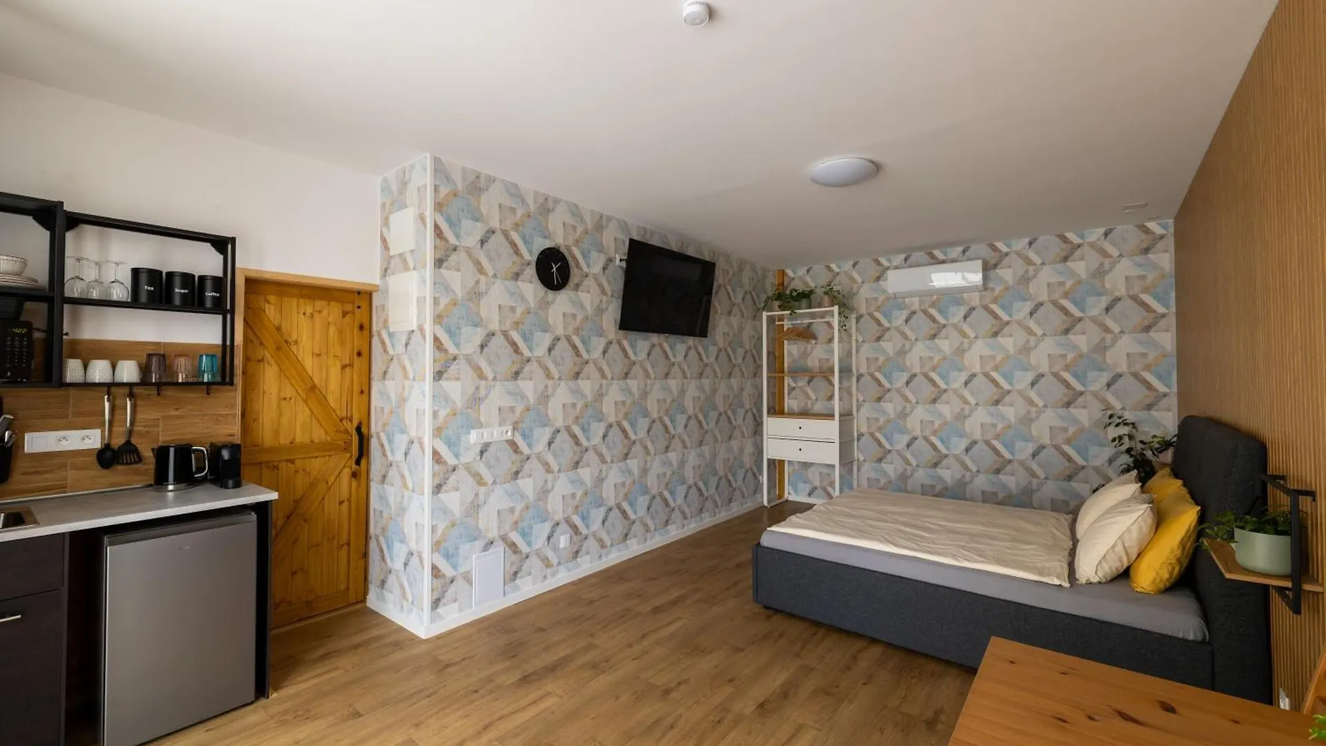 Apartmany Plzenska 465 Free Parking & Ps3 Praag Appartement