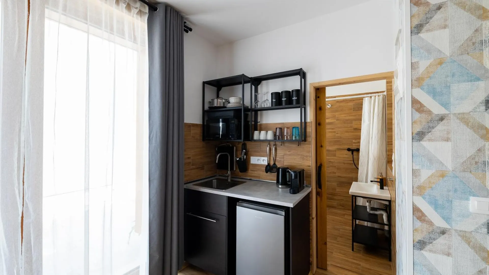 Vousata Dama - Ps3 - Parking Free 0*, Prague