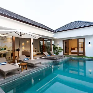 J4 , Sanur Indonésie