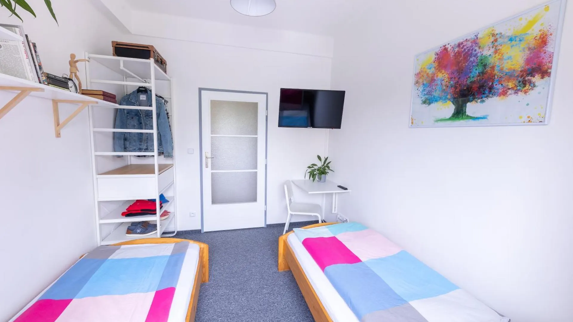 Apartmany Plzenska 465 Free Parking & Ps3 Prague
